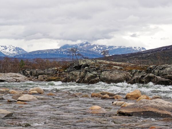 Am Luonosjåhkåm im Saltdal