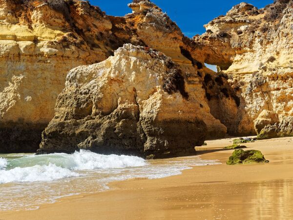 Praia dos Três Irmãos und der Praia da Rocha