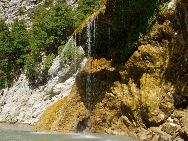Bootsfahrt durch die Schlucht der Verdon.