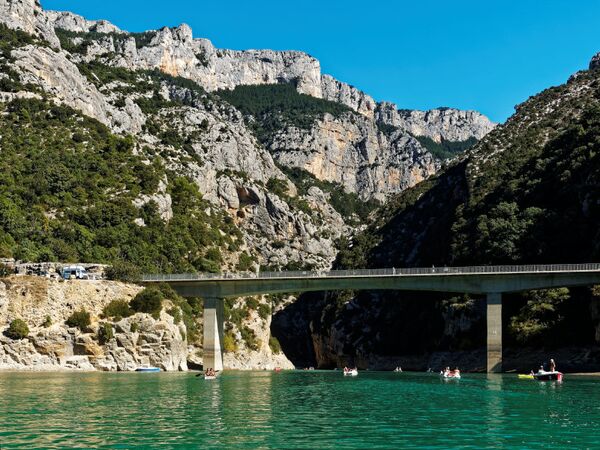 Bootsfahrt durch die Schlucht der Verdon.