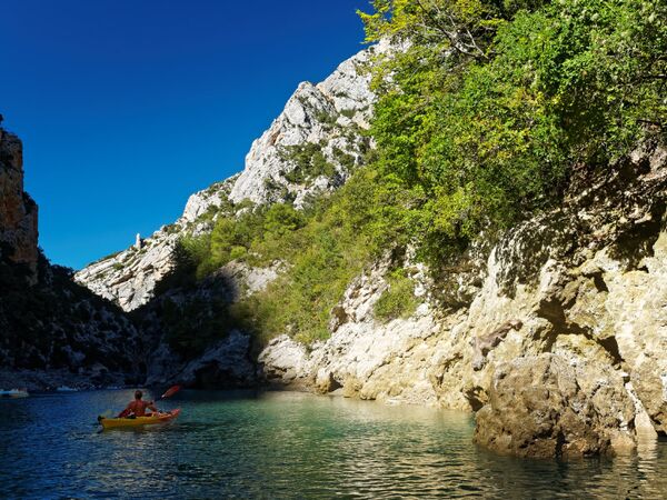 Bootsfahrt durch die Schlucht der Verdon.