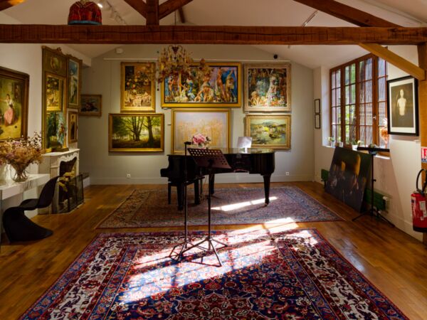 Barbizon - Besharat Gallery & Museum