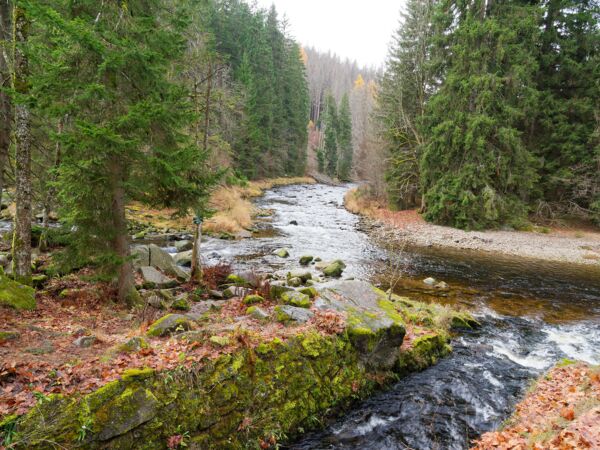 Zusammenfluß der Vydra mit der Kremelna zur Otavar .jpg